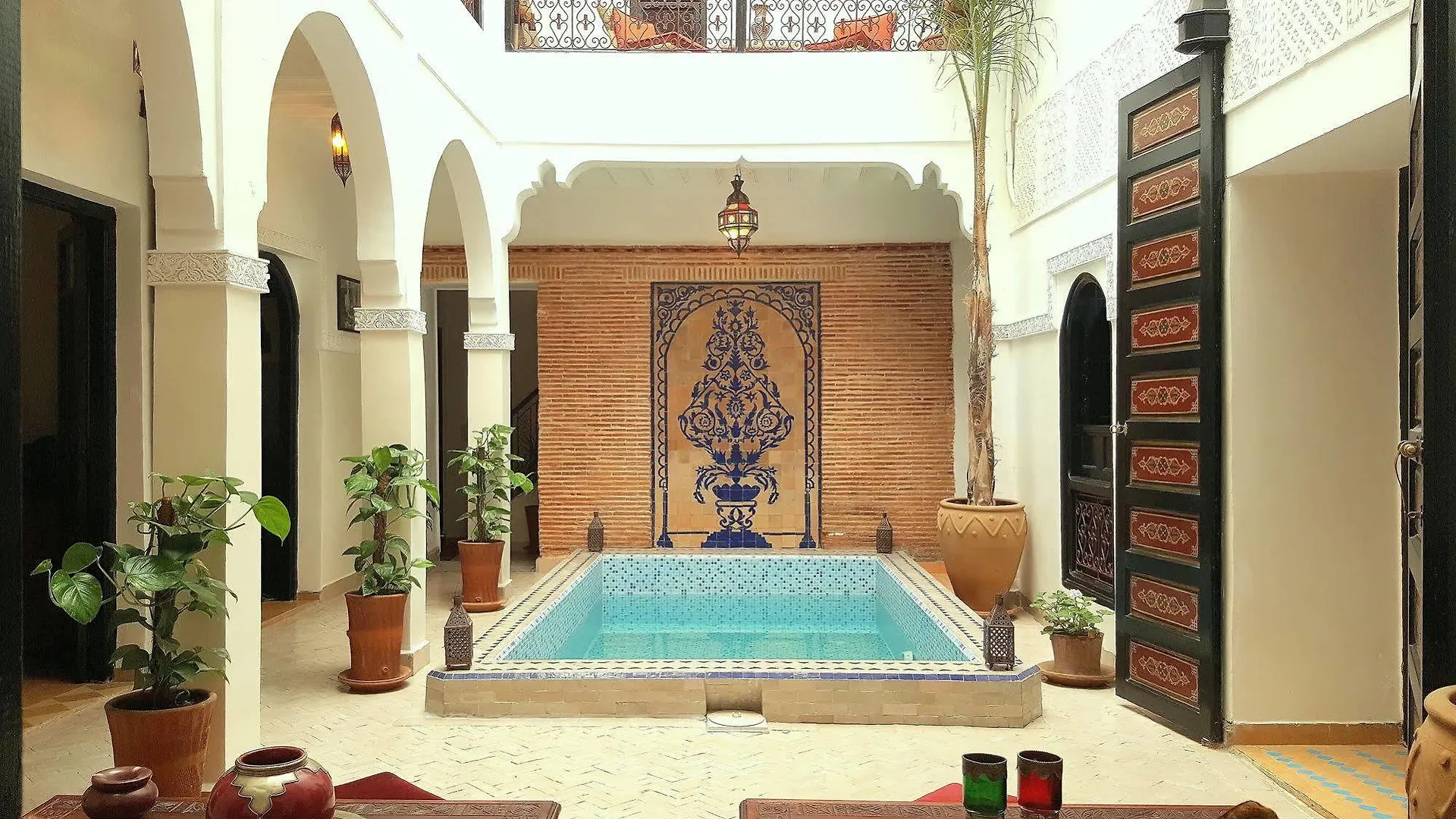 اتصالات Riad Shukran 